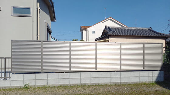 風（ルーバータイプ）｜浜松市の外構・エクステリア専門店 まろうど