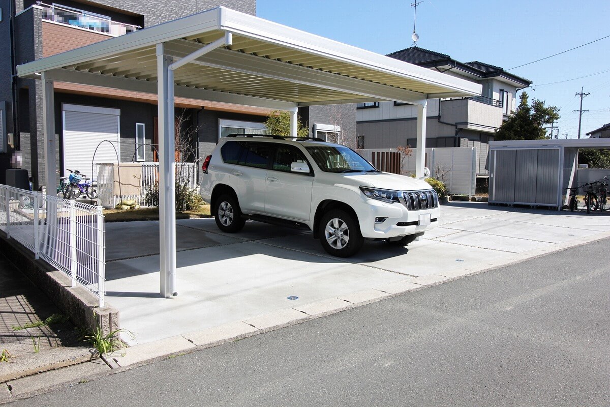 使いやすいコンクリートの駐車場｜浜松市の外構・エクステリア専門店 まろうど