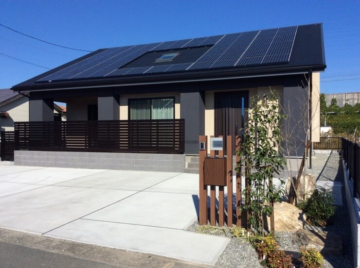 建物と調和の取れたシンプルな外構｜浜松市の外構・エクステリア専門店 まろうど