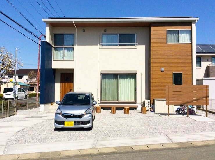 玄関へと続くアプローチが素敵｜浜松市の外構・エクステリア専門店 まろうど