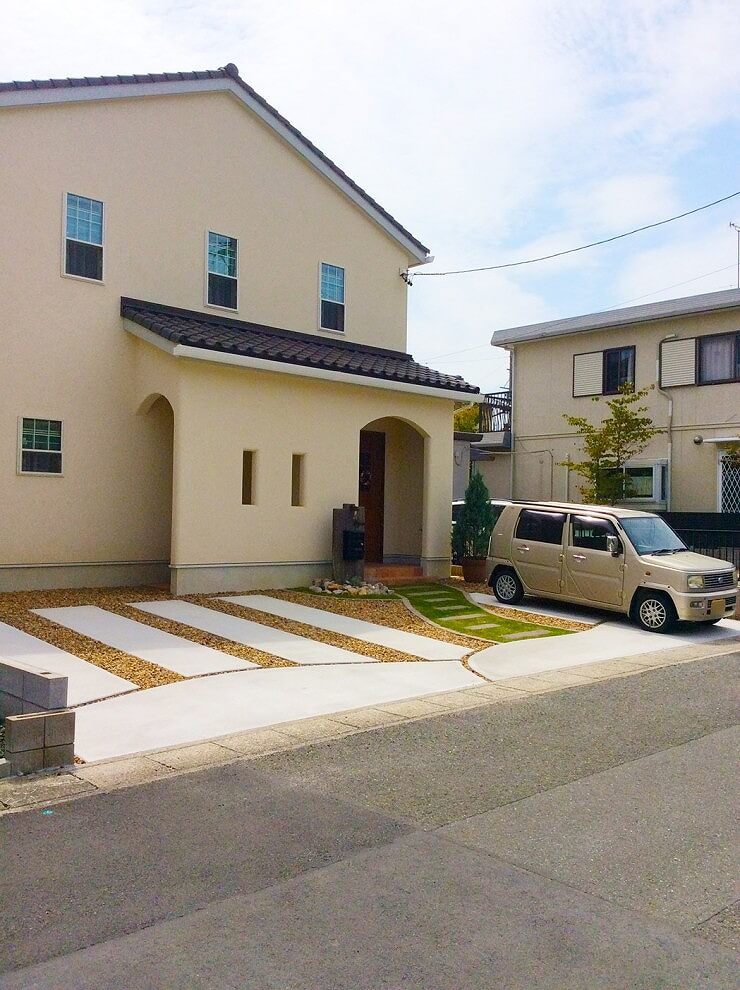 カリフォルニアをイメージした玄関まわり｜浜松市の外構・エクステリア専門店 まろうど