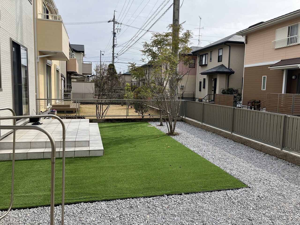 生垣を目隠しフェンスにしてお庭もリフォーム工事しました。｜浜松市の外構・エクステリア専門店 まろうど