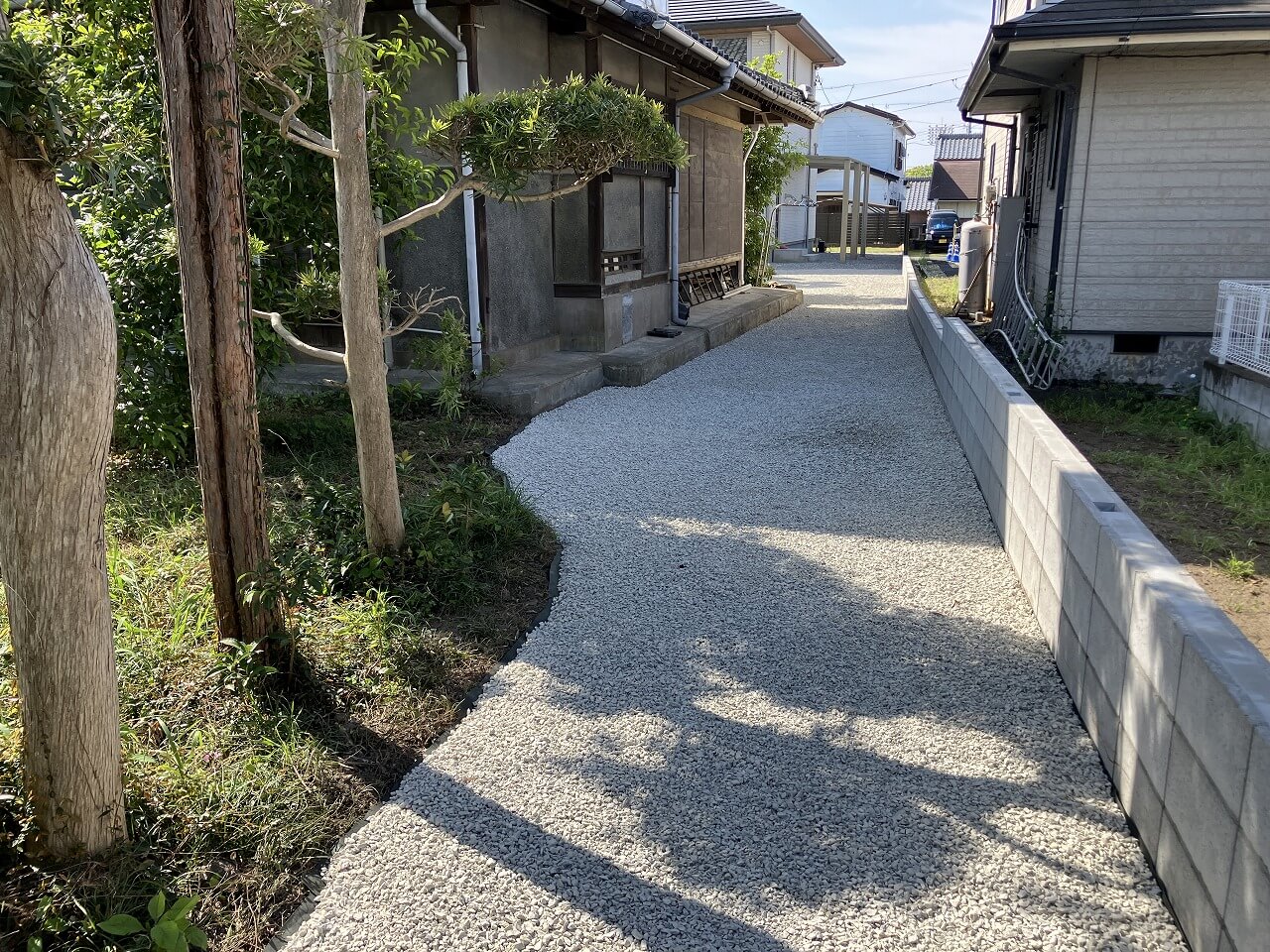 庭木と雑草を整理し、明るくすっきりとした敷地にリフォーム｜浜松市の外構・エクステリア専門店 まろうど