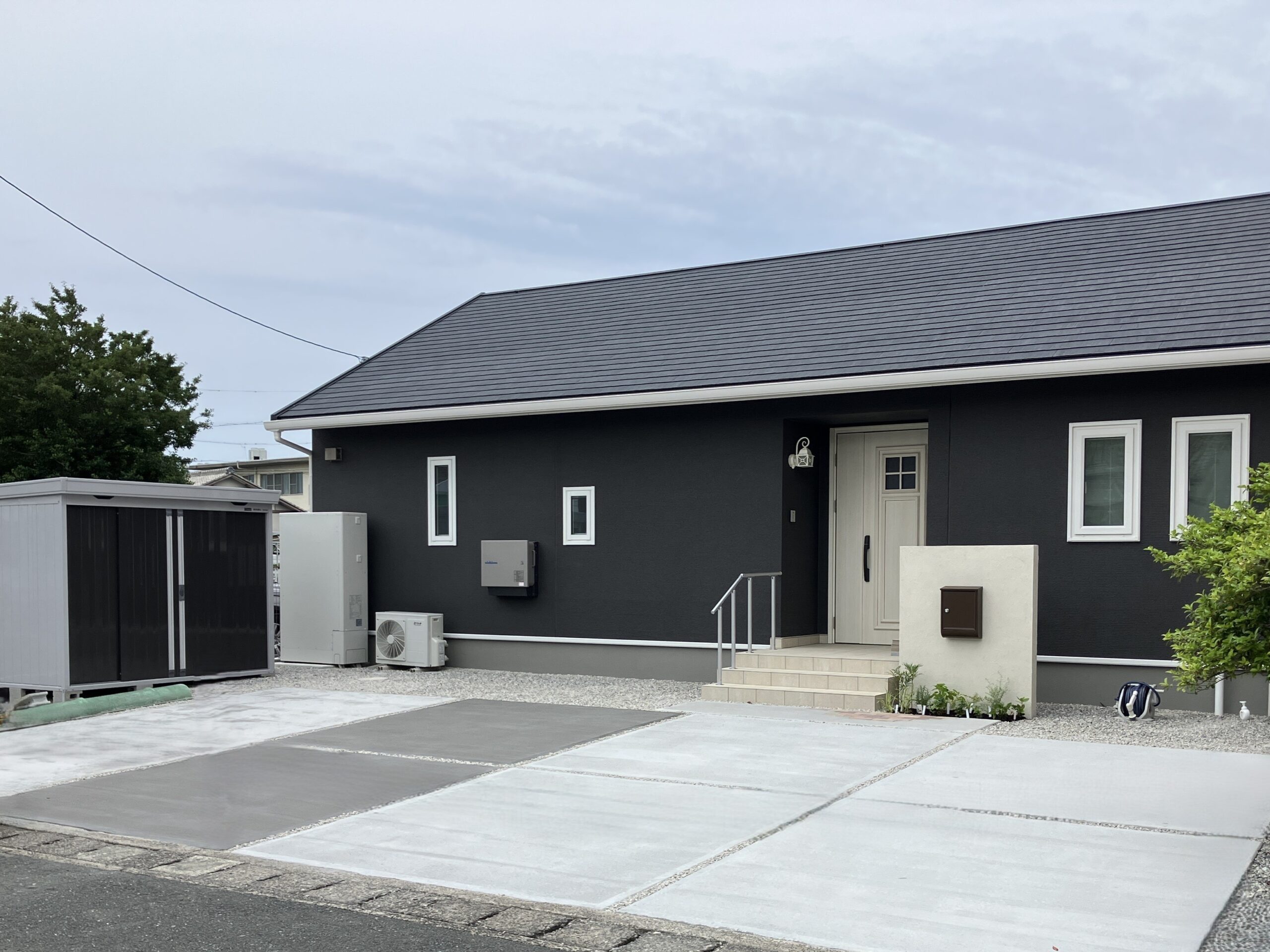 家族の安心を支える、やさしい外まわりのカタチ｜浜松市の外構・エクステリア専門店 まろうど