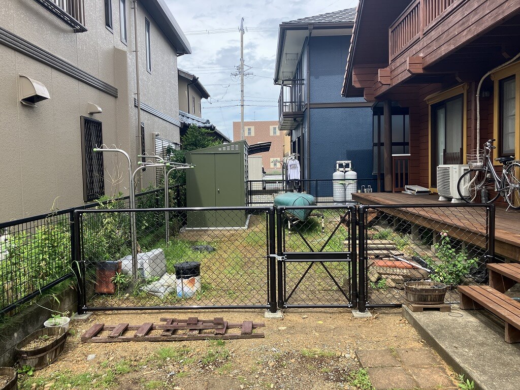 こだわりの倉庫とアメリカンフェンスで、アクティブに楽しめるお庭｜浜松市の外構・エクステリア専門店 まろうど