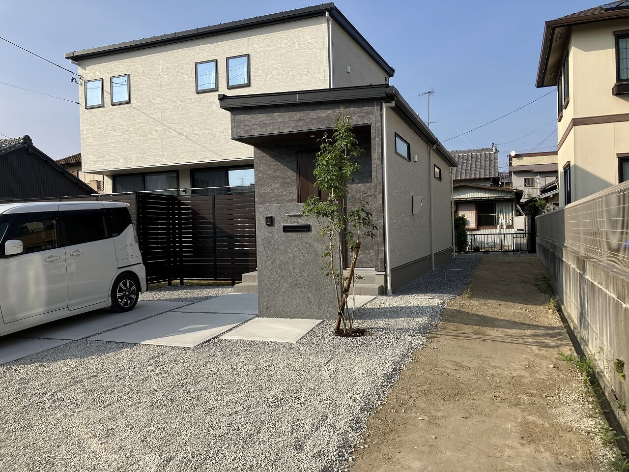 プライベート空間を大切にした新築外構です。｜浜松市の外構・エクステリア専門店 まろうど