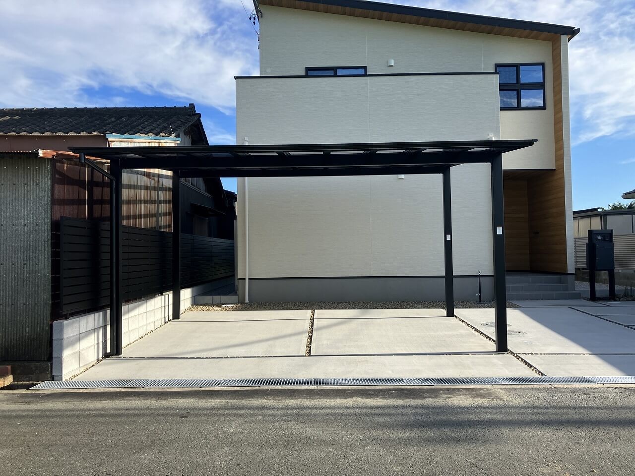 夜も安心。豊かな暮らしを創造する外構｜浜松市の外構・エクステリア専門店 まろうど